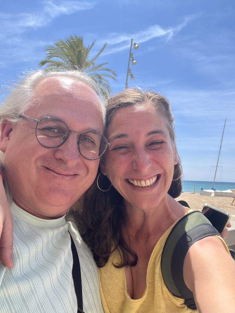 Profesores de Sanación y de los Tubos de Luz de Mundo Pránico, Albert y Marta